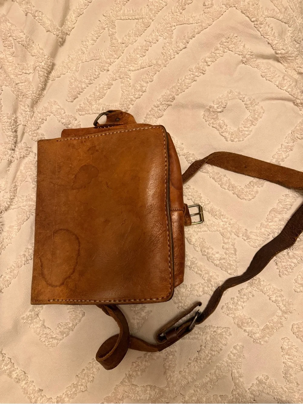 Men's Vintage Leather Messenger Bag with Adjustable Strap & small inner satchel